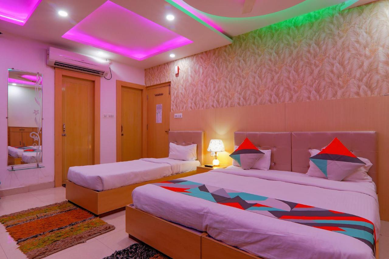 Fabexpress Moti Mahal Hotel Benares Buitenkant foto
